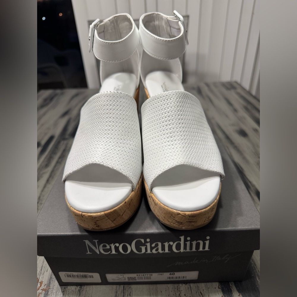 Nero Giardini Loira Bianco Textured Leather Platform Cork Ankle Strap Wedges - Picture 12 of 12
